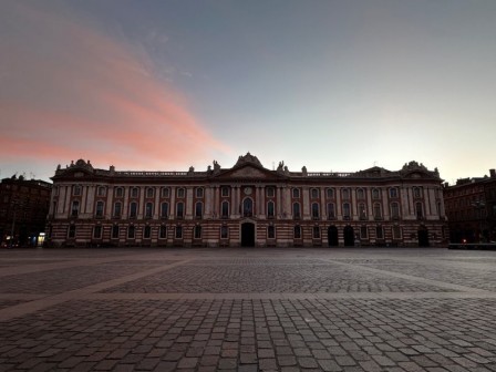 Place du Capitole Toulouse 31000
